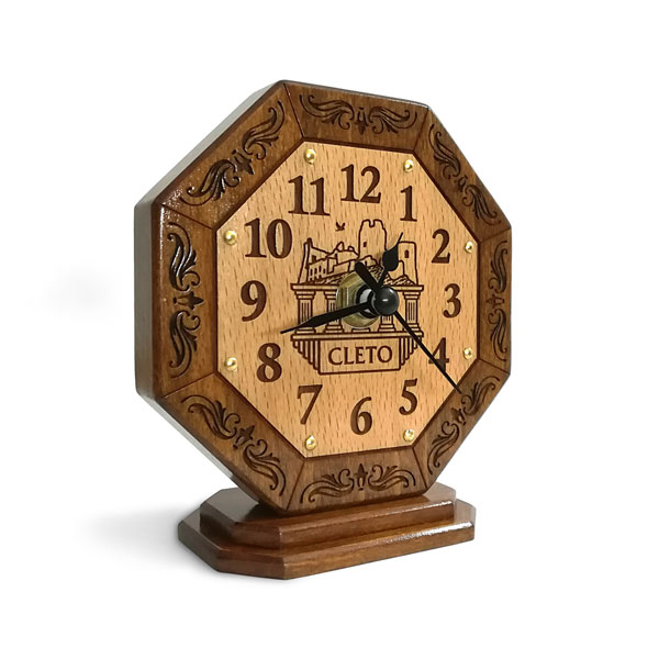 Orologio piccolo in legno massello da tavolo con incisione artwork Castello di Cleto