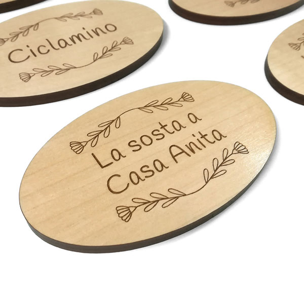 Targhe personalizzate in legno per camere strutture ricettive